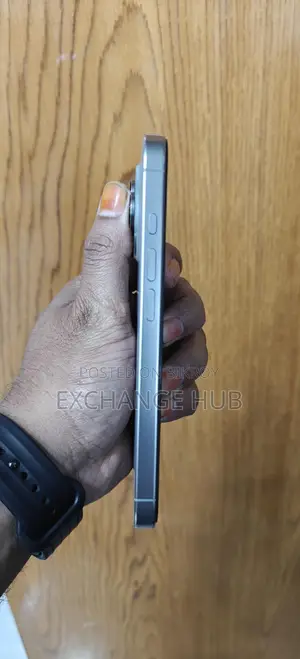 Apple iPhone 16 Pro 512 GB Gray