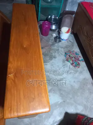 চিটাগাং এর সেগুনের খাট। ৫/৭ ফিট ফুল বক্স।বিছানা গর্জন।
