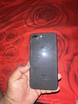 Apple iPhone 8 Plus (Used)