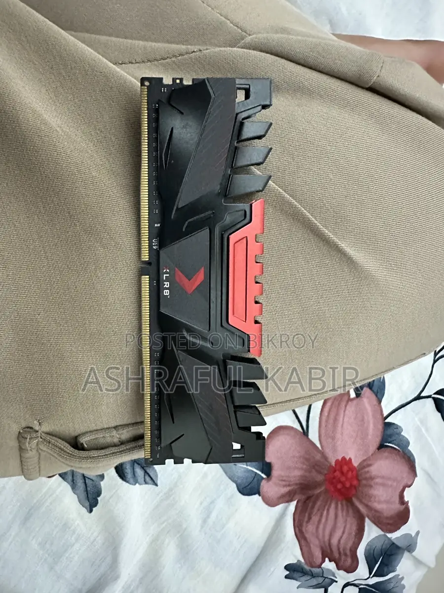 PNY XLR8 Gaming 8GB DDR4 3200 MHz RAM