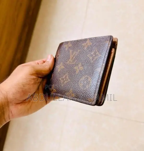 Pair of 3 wallets