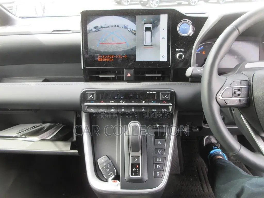 Toyota Voxy SZ PACKAGE 2023