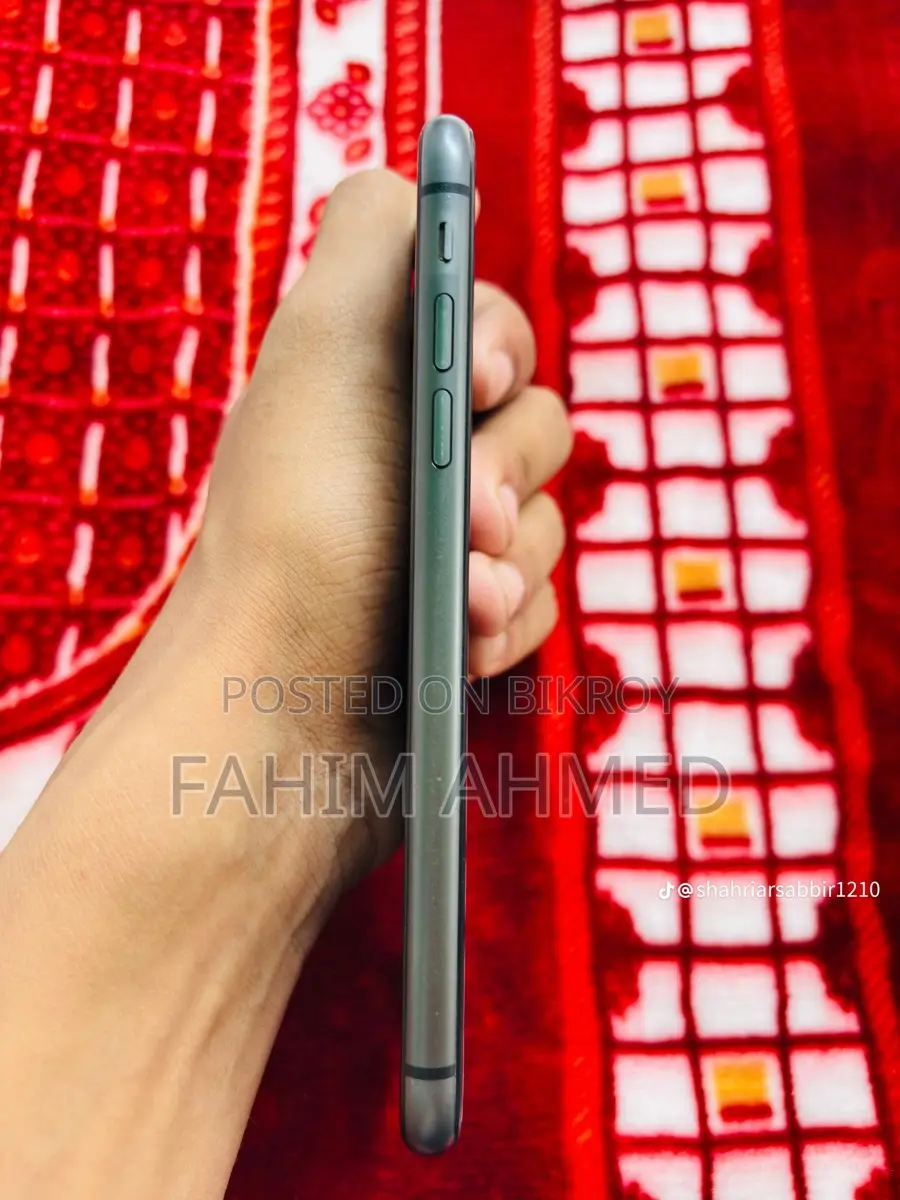 Apple iPhone 11 (Used)