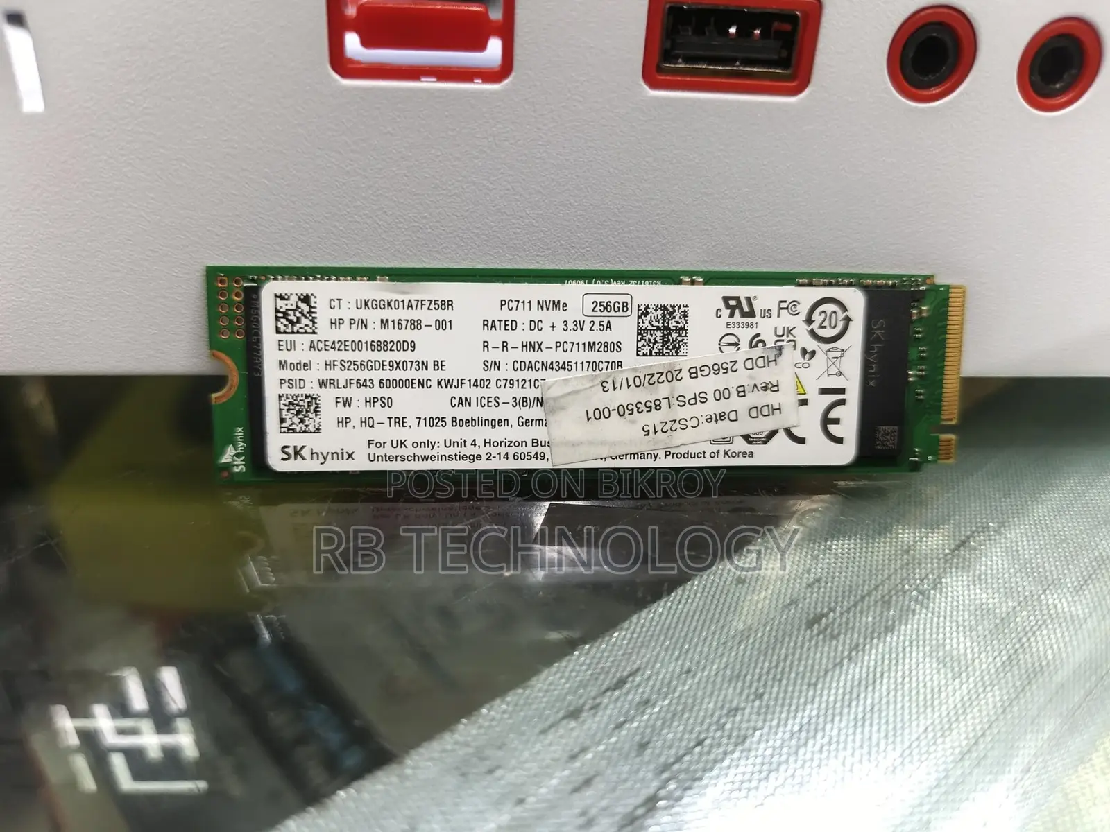 SK Hynix 256GB NVME SSD ( WARRANTY 1 YEAR )