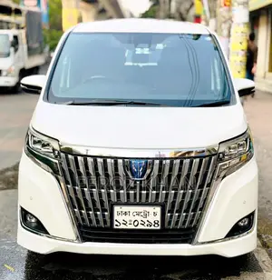 Toyota Esquire 2018