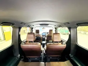 Toyota Esquire 2018