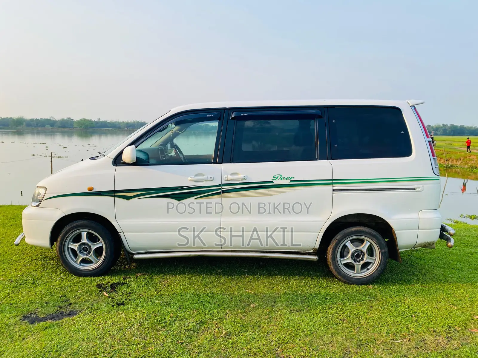 Toyota Noah Super star limo 2001