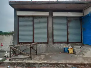 দোকান ভাড়া হবে