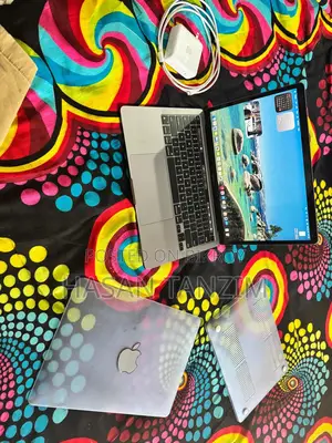 Macbook Pro M2