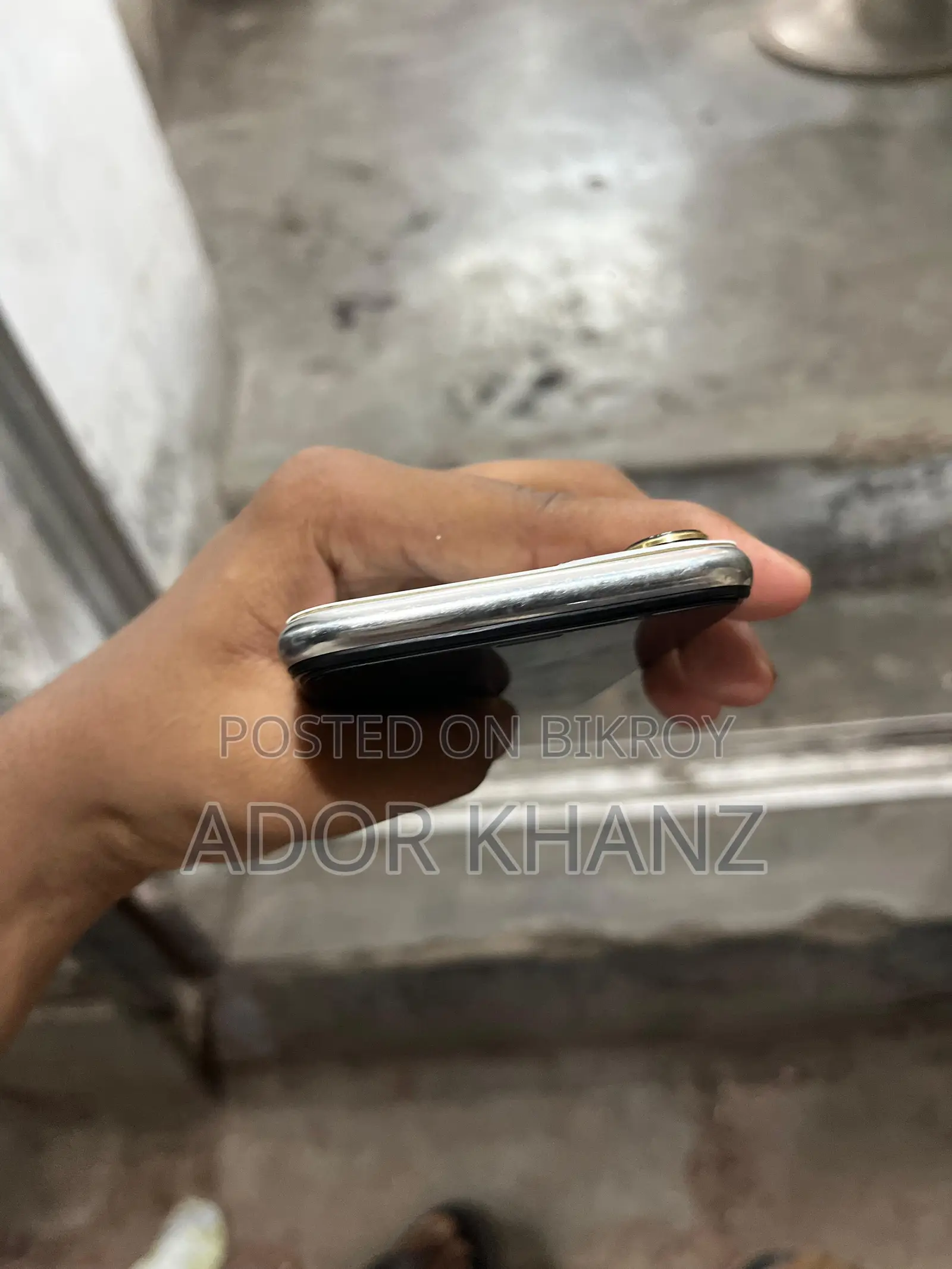 Apple iPhone X Modified (Used)