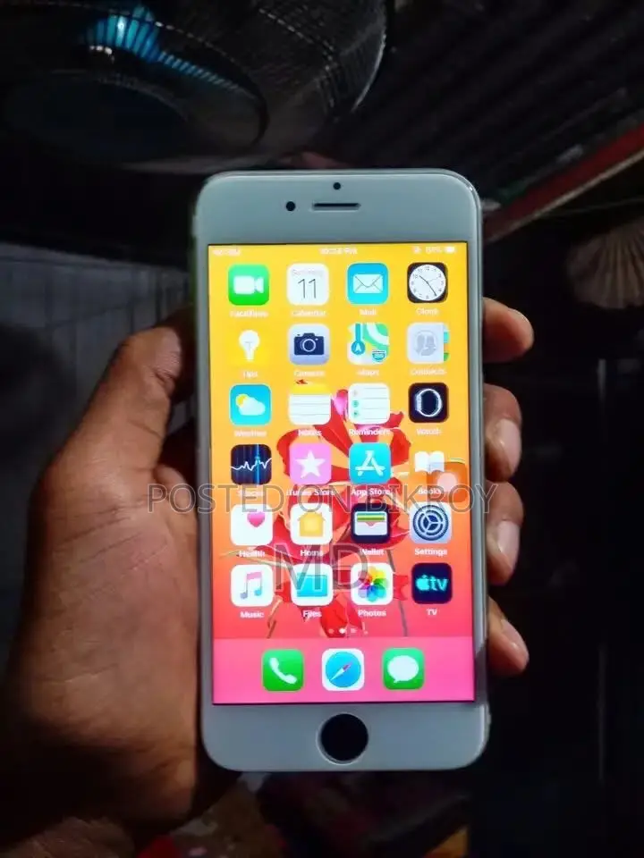 Apple iPhone 6 32 gb (Used)