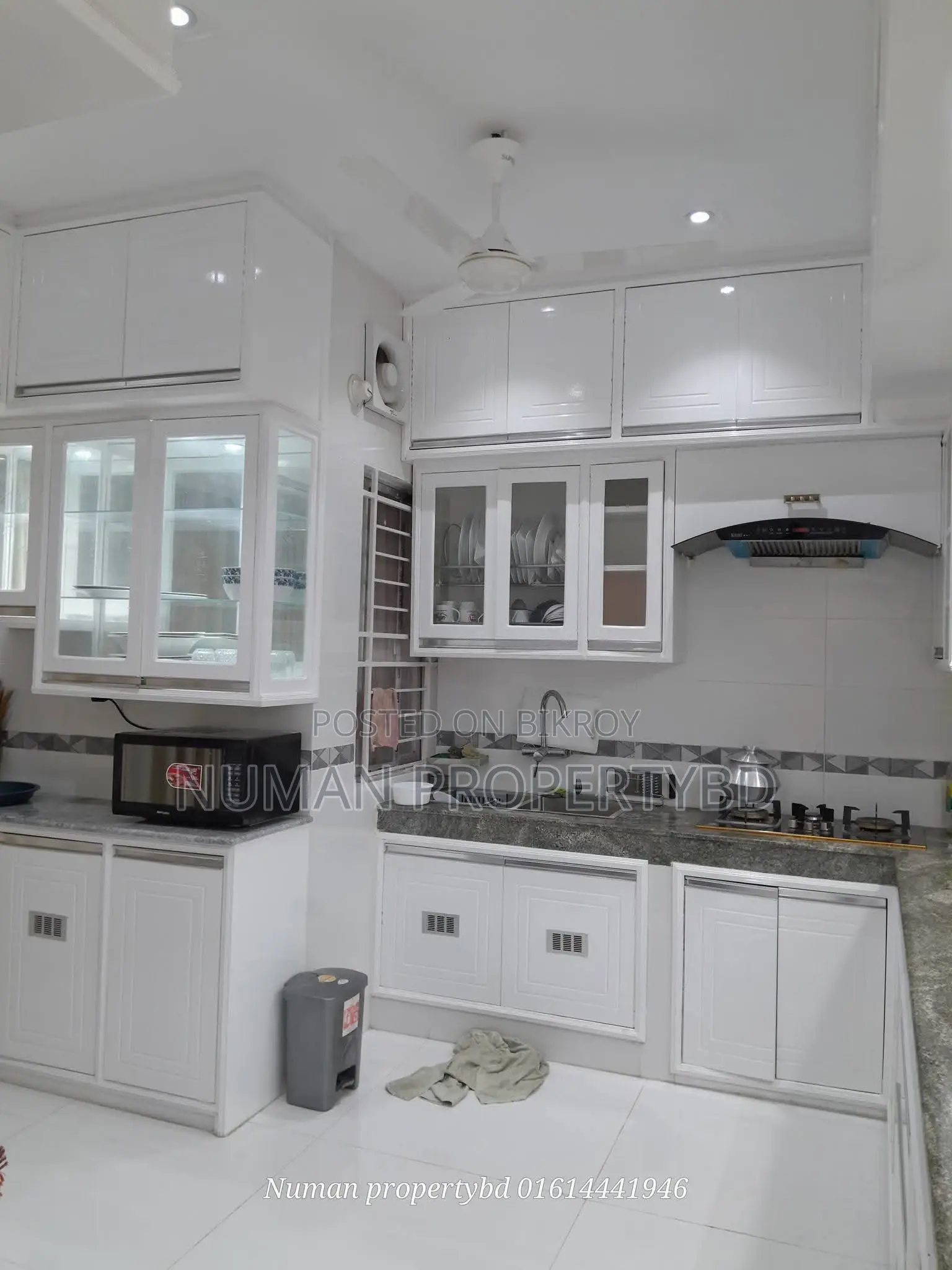 Full furnished flat for rent, new luxury