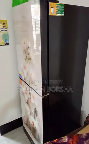 ফ্রিজ বিক্রয়ের জন্য