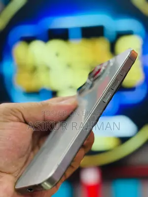 Apple iPhone 15 Pro (Used)