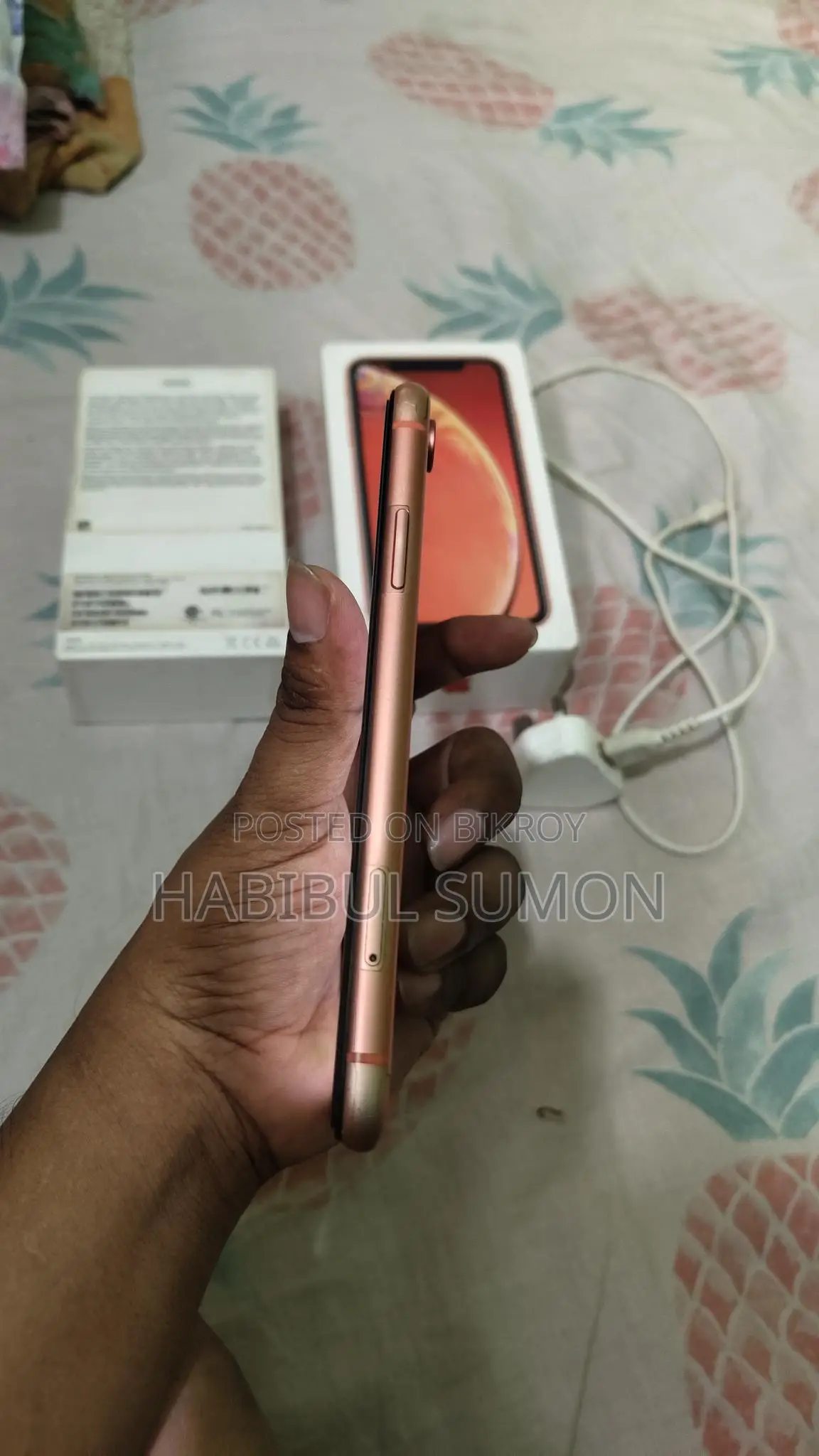 Apple iPhone XR (Used)