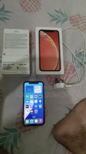 Apple iPhone XR (Used)