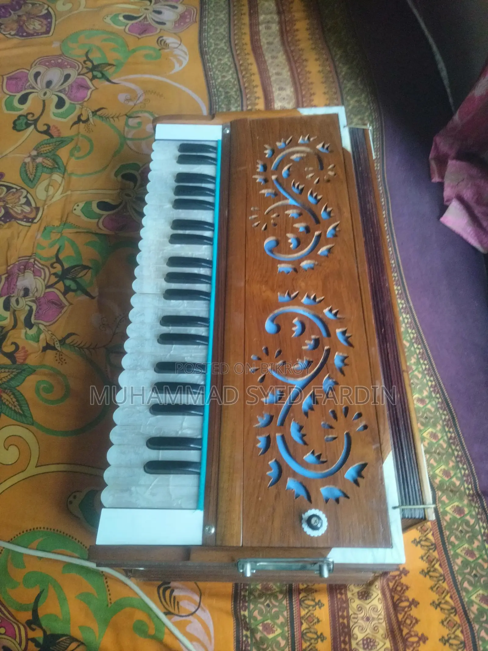 Urgent Sale: Harmonium (Used for only 2 months)