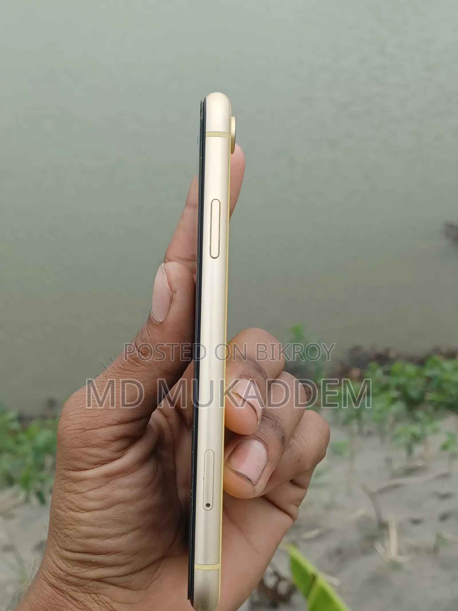 Apple XR 64 GB Yellow