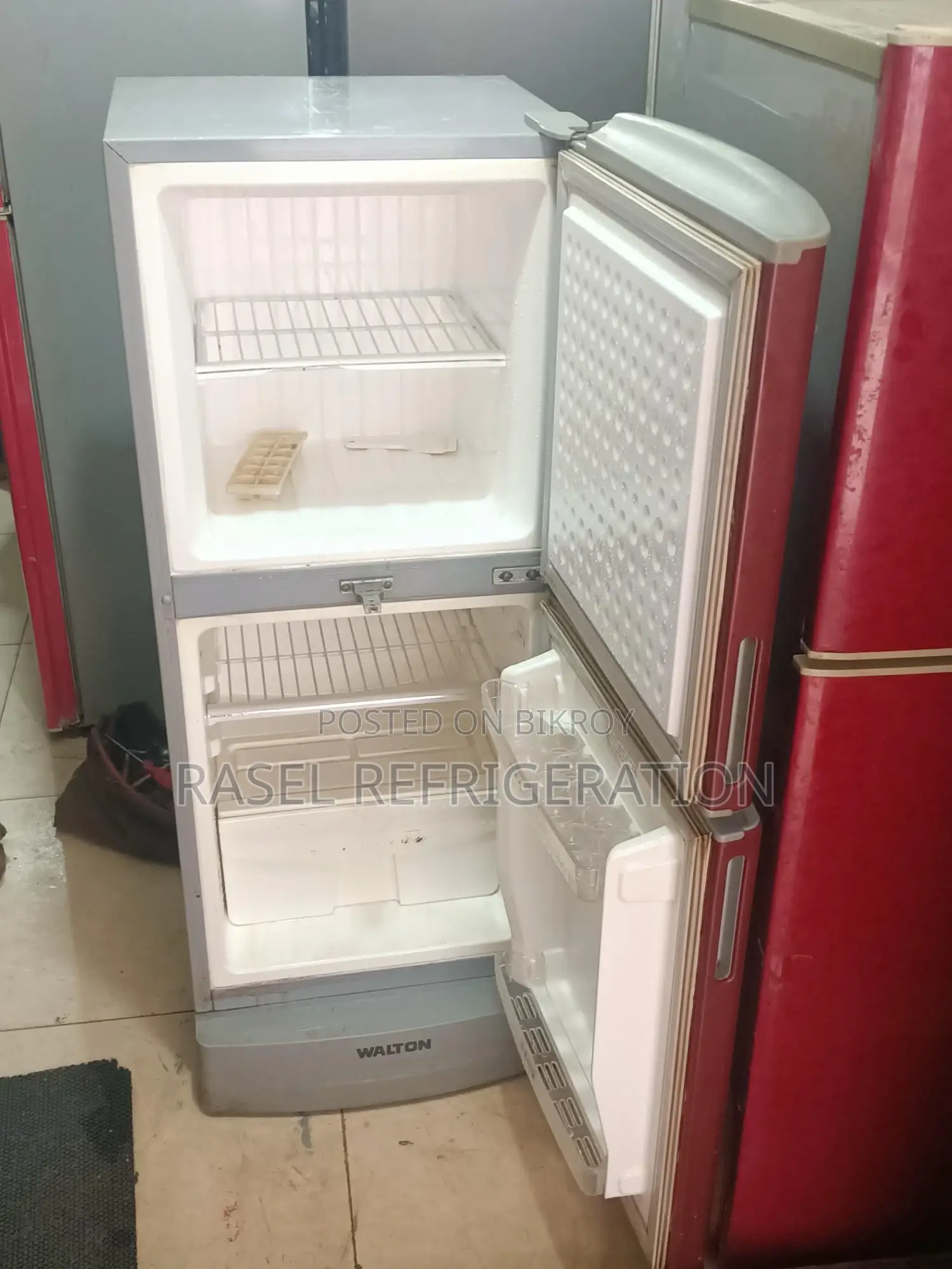 সব ওরজিনাল 10 CFT রানিং ফিরিজ বিক্রি করা হবে। 15 দিন রিপ্লেজ ওয়ারেন্টি।