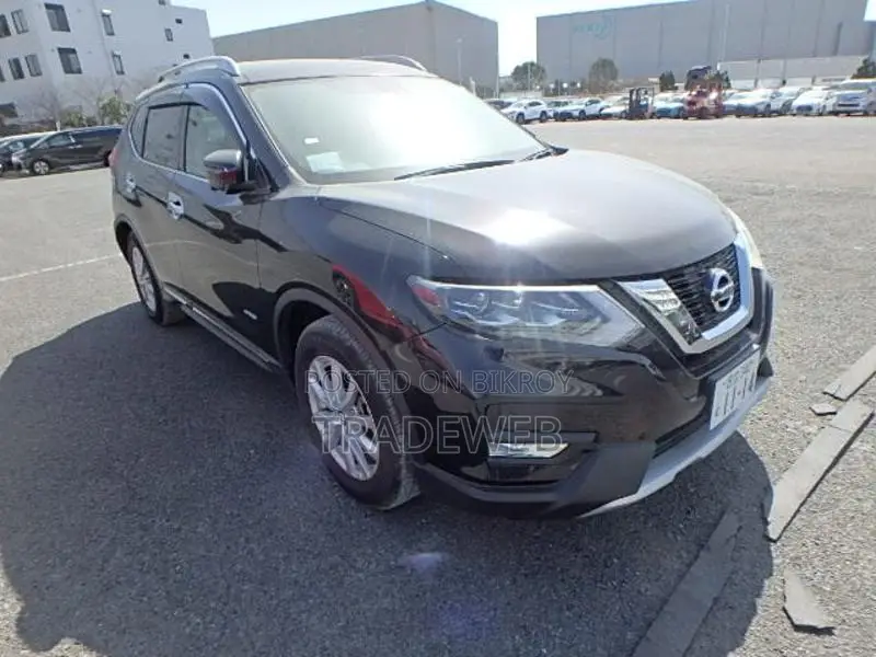 Nissan X-Trail 20 Xi HYBRID 2018