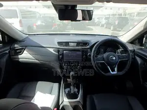 Nissan X-Trail 20 Xi HYBRID 2018