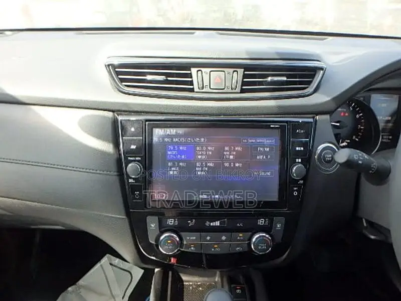 Nissan X-Trail 20 Xi HYBRID 2018