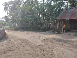 Land for sale with shop