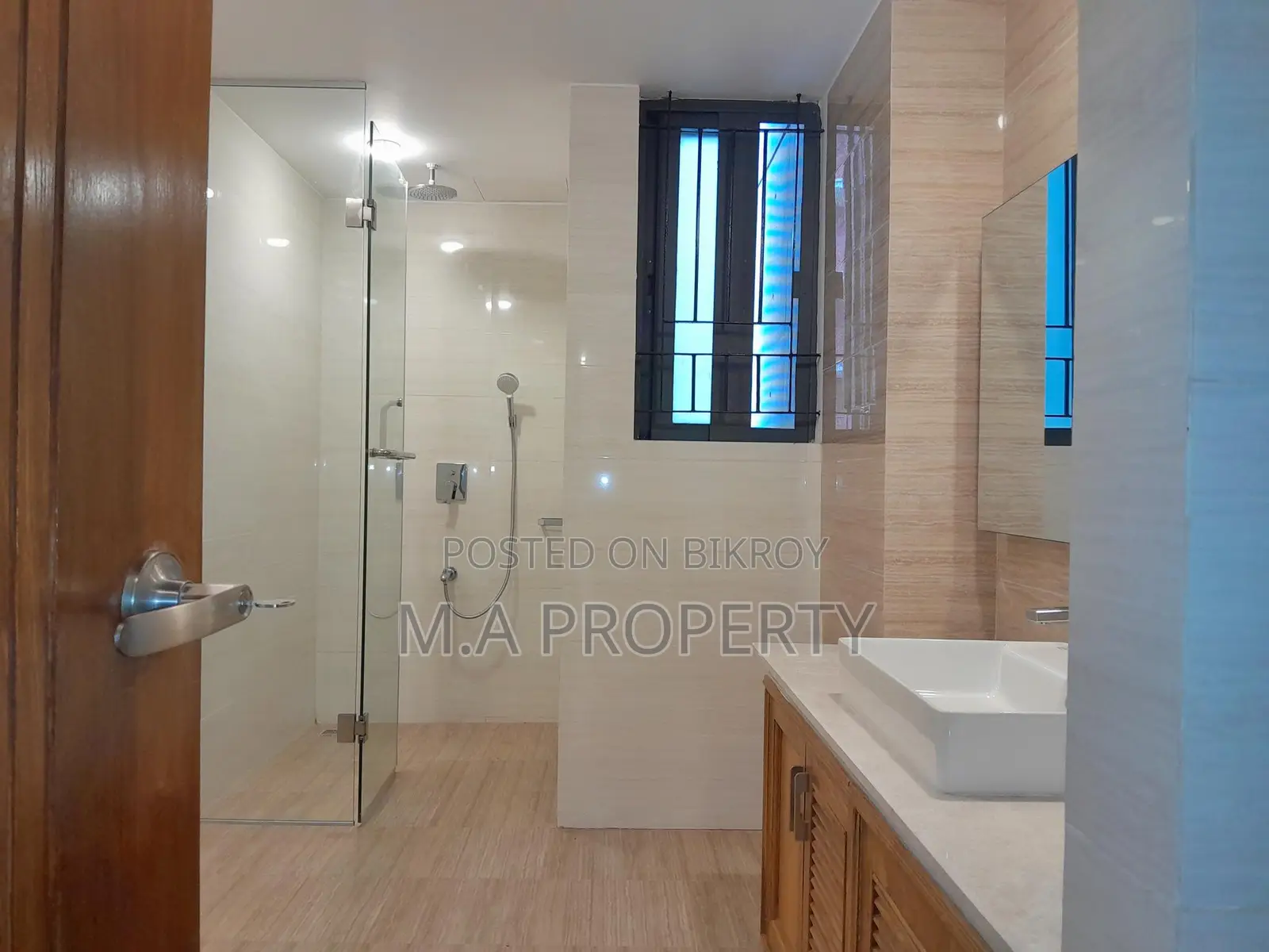 Semi furnished apartment rent Gulshan 2