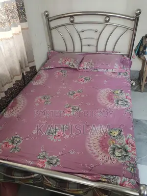 স্টিলের খাট