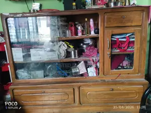 Showcases Sell
