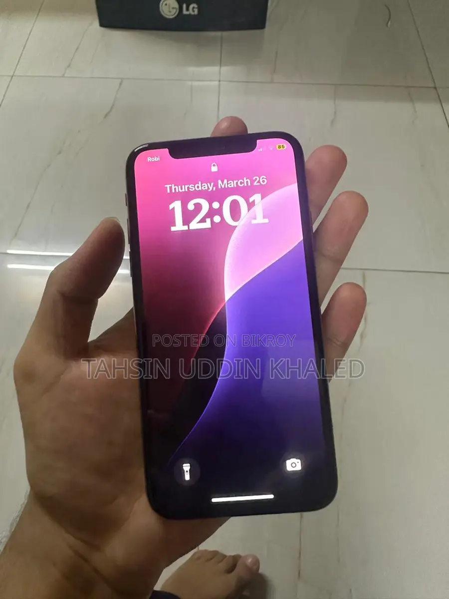 Apple iPhone XS (Used)