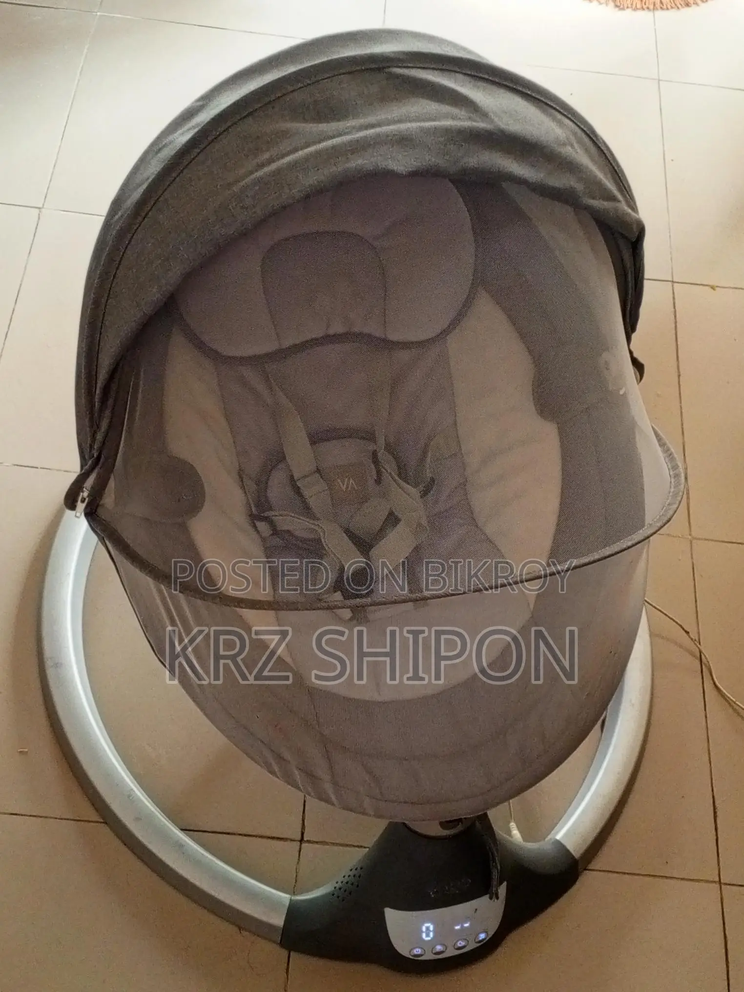 Luxury Electric Baby Cradle (Bluetooth, Music & Timer) Like New
