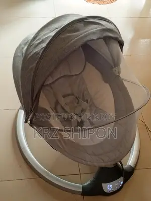 Luxury Electric Baby Cradle (Bluetooth, Music & Timer) Like New