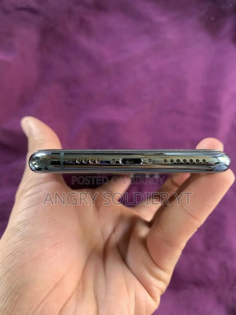 Apple iPhone 11 Pro Max (Used)