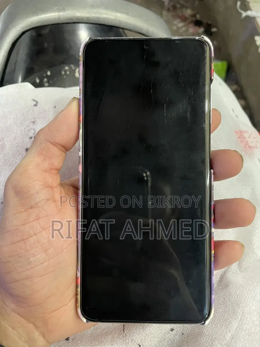 Samsung galaxy s205g 12/128 (Used)