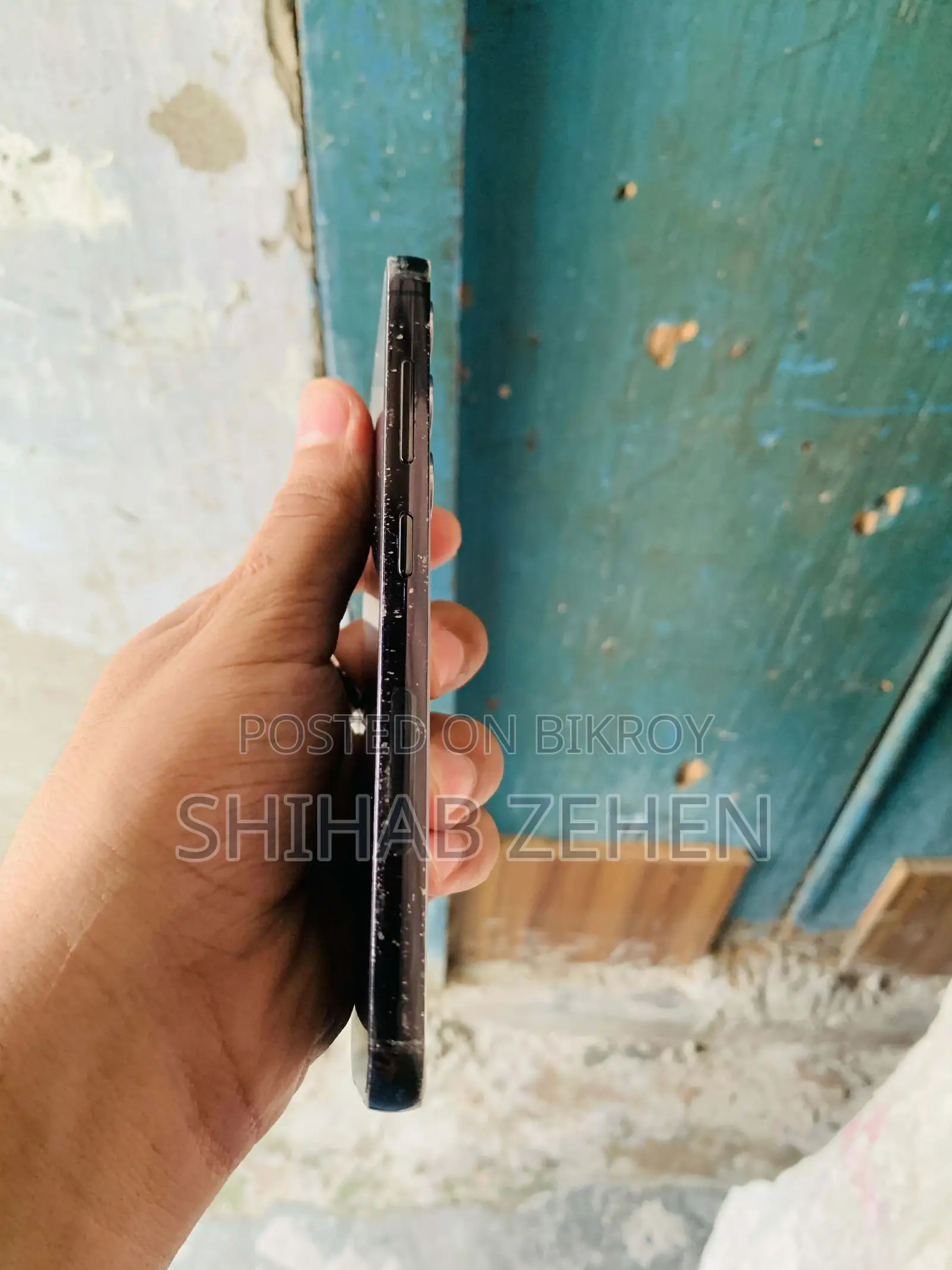 Samsung Galaxy S23 . (Used)