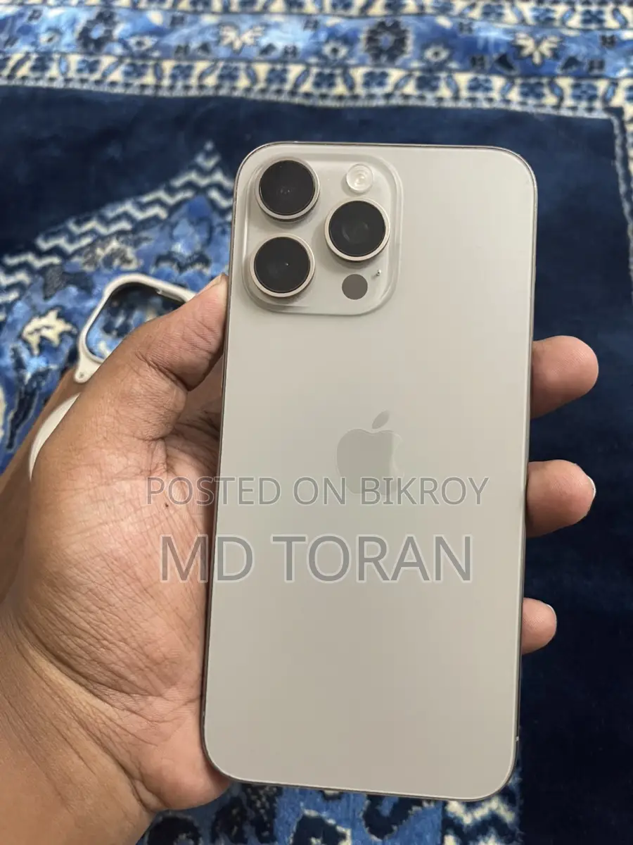 Apple iPhone 15 pro max . (Used)