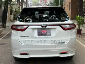 Toyota Harrier Advance Premium 2020