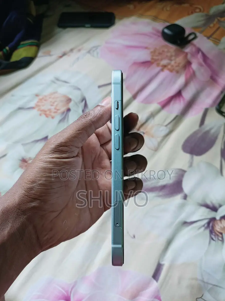 অ্যাপল আইফোন ১৫ (ব্যবহৃত)