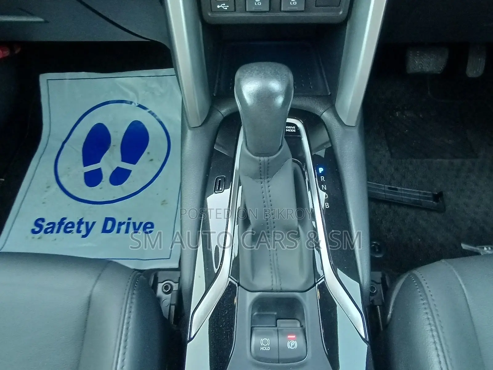 Toyota Corolla Cross Z Pearl Full Option 2022