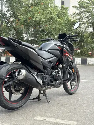 Honda X Blade 2024