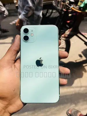 Apple iPhone 11 (Used)