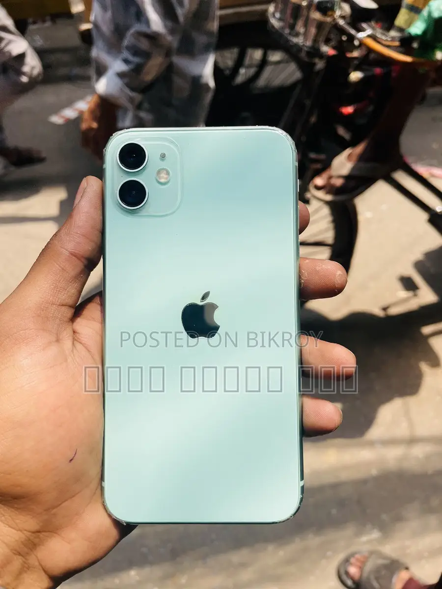 Apple iPhone 11 (Used)