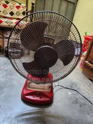AC/DC Charger Fan, Old but Provides Good Airflow