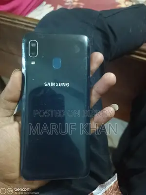 Samsung Galaxy A20 . (Used)