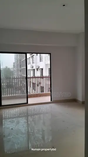 2400 sq ft 3 bedroom new luxurious semi-furnished flat for rent