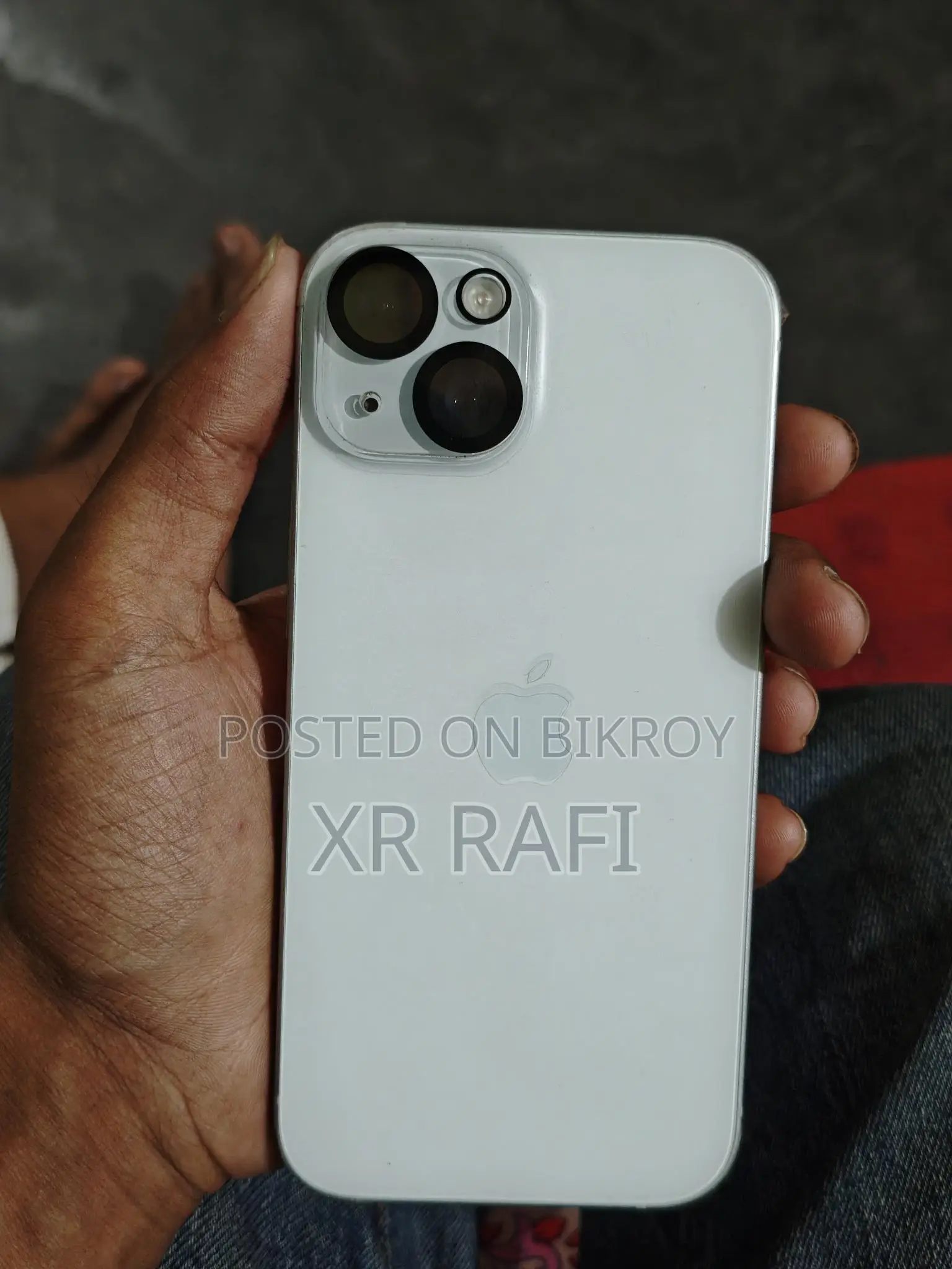 Apple iPhone 15 (Used)