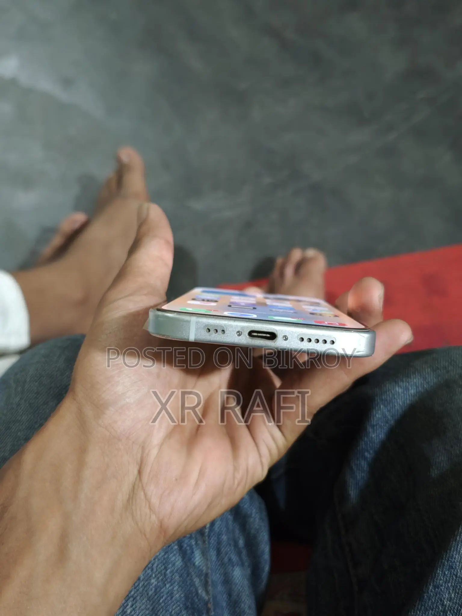 Apple iPhone 15 (Used)
