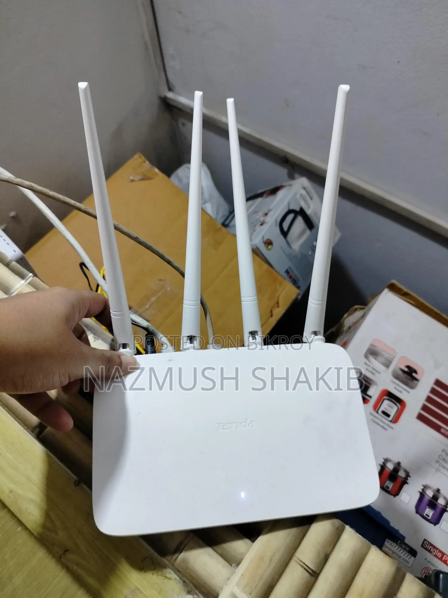Tenda F6 Wifi Router