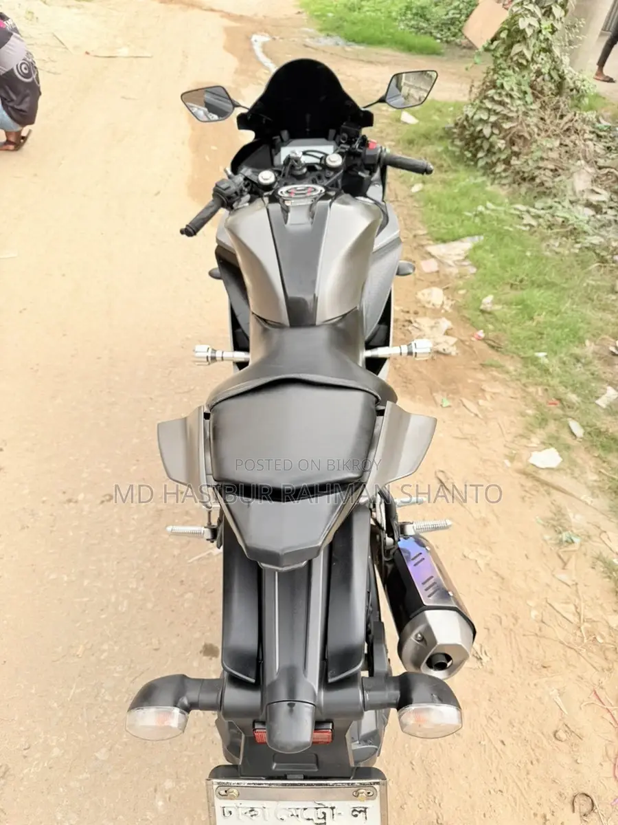 Yamaha R15 V3 BS6 2021